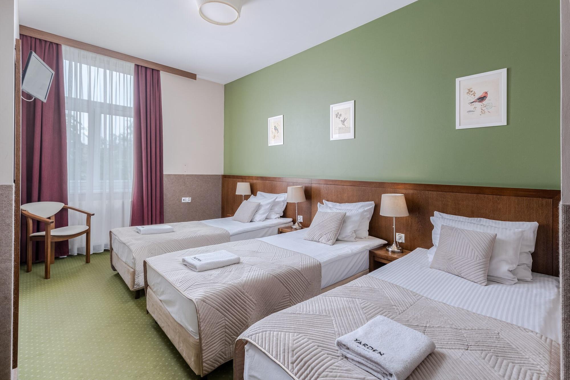Hotel Yarden By Artery Hotels 克拉科夫 外观 照片