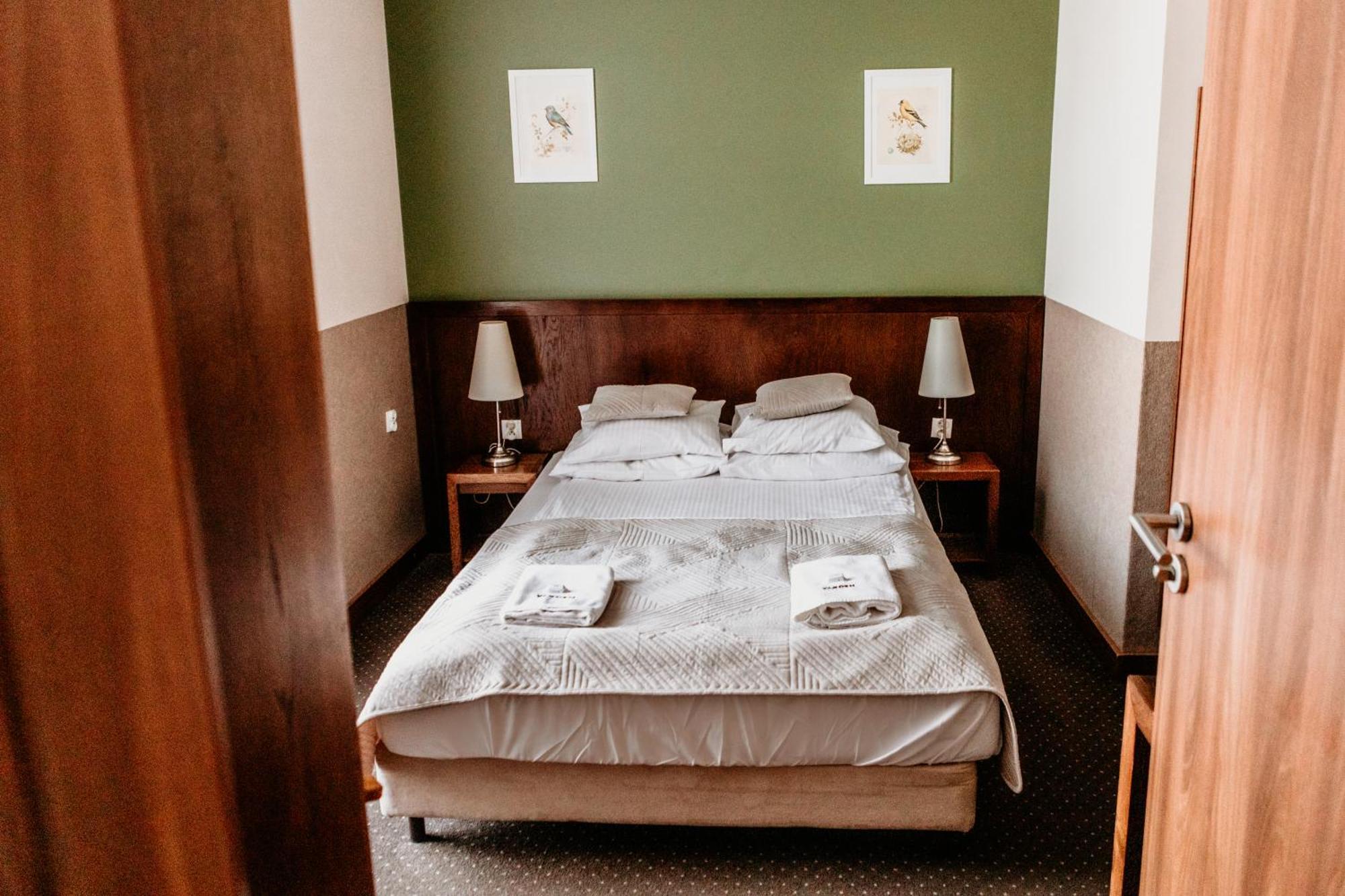 Hotel Yarden By Artery Hotels 克拉科夫 外观 照片