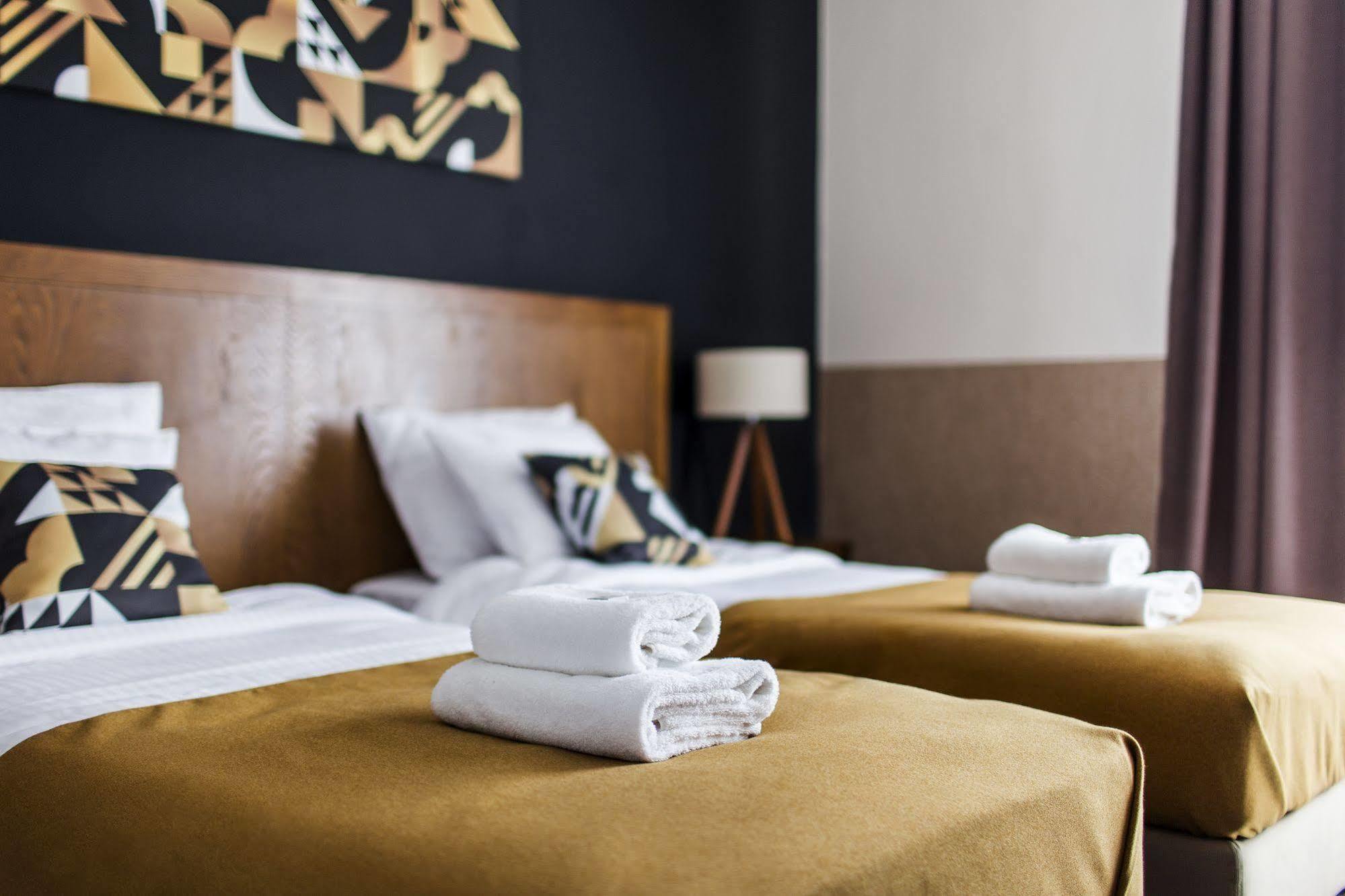 Hotel Yarden By Artery Hotels 克拉科夫 外观 照片