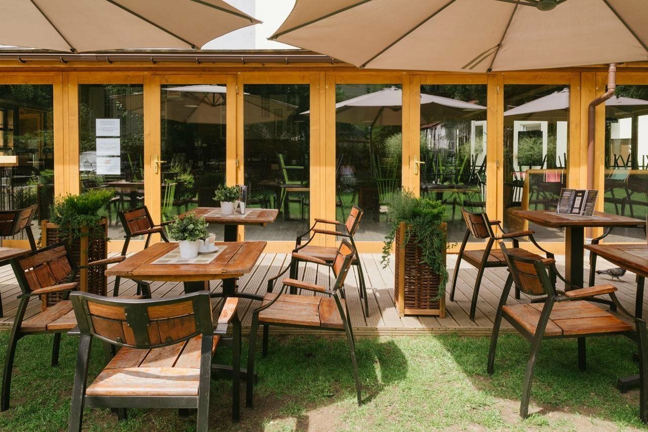 Hotel Yarden By Artery Hotels 克拉科夫 外观 照片